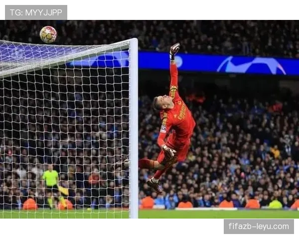 库尔图瓦缺阵加剧皇马困境:伤病潮、战术失衡与心理压力共酿低迷表现 库尔图瓦缺阵加剧皇马困境:伤病潮、战术失衡与心理压力共酿低迷表现