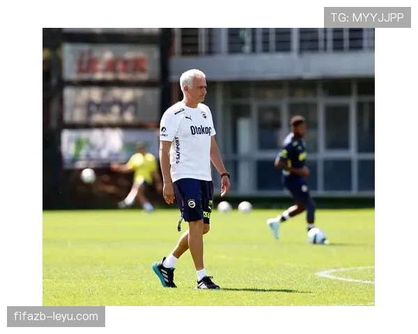 蒙特拉重塑土耳其足球，率队表现亮眼开启国家队新篇章