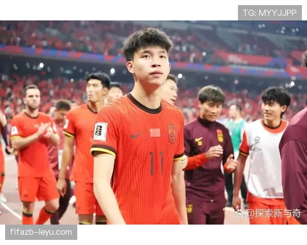 年轻足球新星闪耀赛场，惊艳表现引爆舆论热议