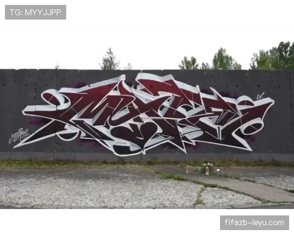 帕利尼亚面对利物浦高节奏冲击的拦截表现解析