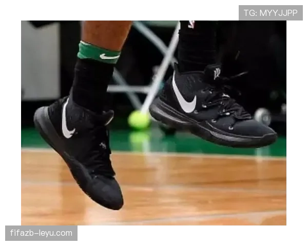 凯里·欧文穿的鞋比我这月工资还贵，真要给他开个奢侈品博物馆了吧？